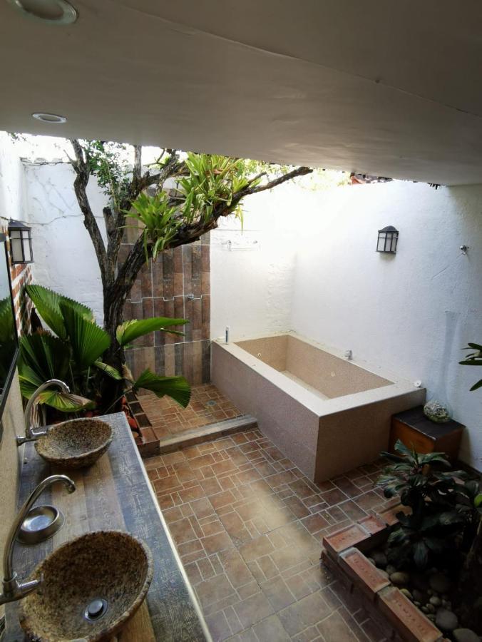 Villa Del Sol Hotel & Restaurante Villavieja Extérieur photo